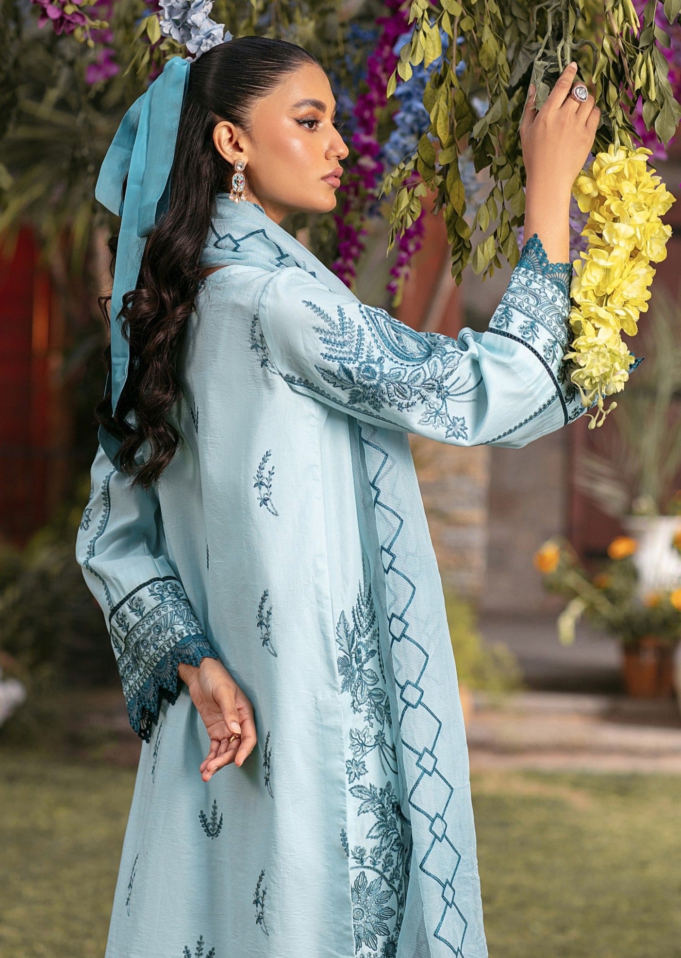 CM-10  3PC EMBROIDERED LAWN  STITCHED I UNSTITCHED