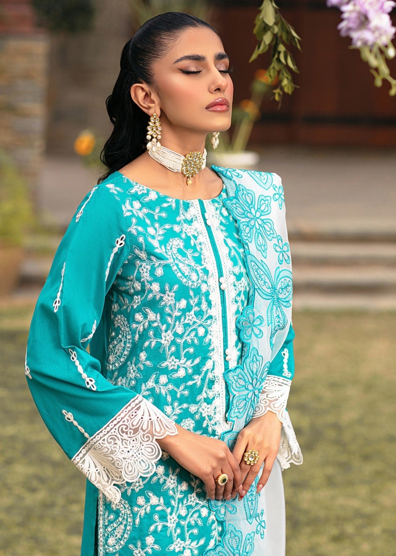 MGZ-10  3PC EMBROIDERED LAWN  STITCHED I UNSTITCHED