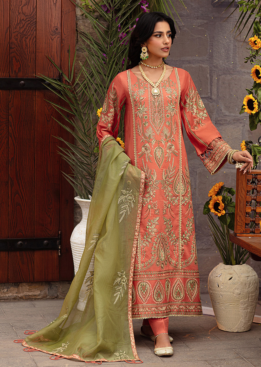CM-09  3PC EMBROIDERED LAWN  STITCHED I UNSTITCHED