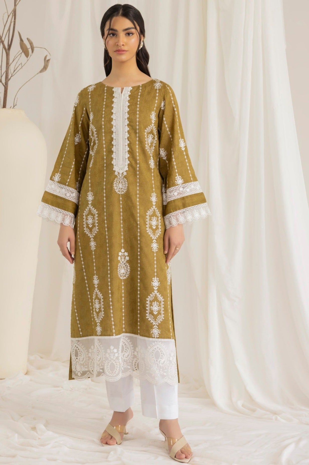 LEM-21  1PC EMBROIDERED LAWN STITCHED