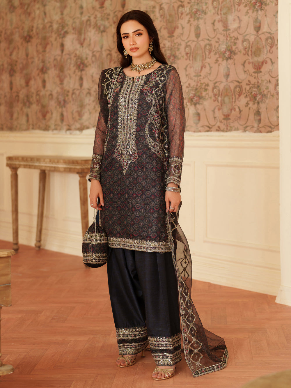 LD-03 4PC STITCHED I UNSTITCHED