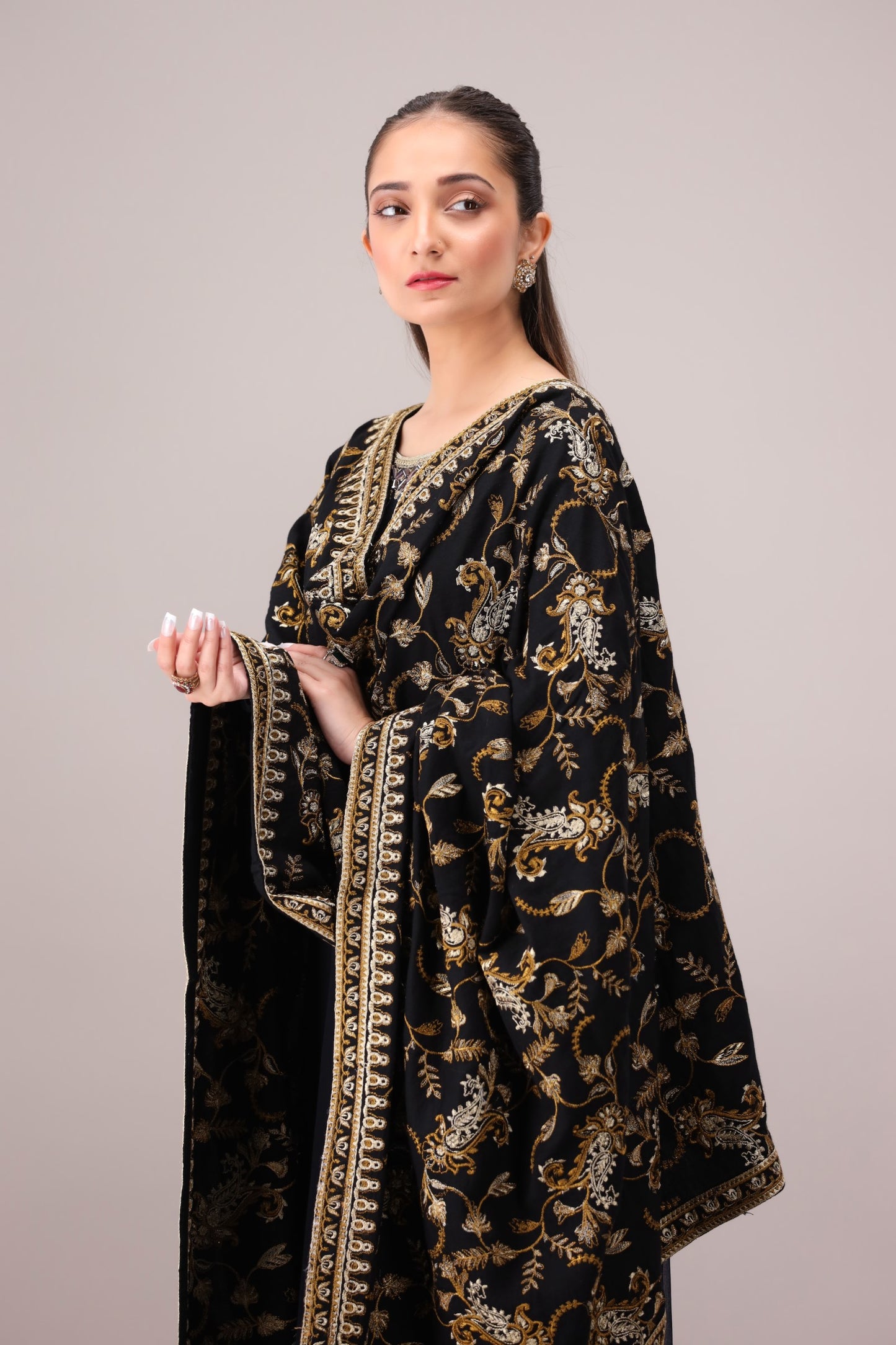 MDS-101 DHANAK EMBROIDERED SHAWL