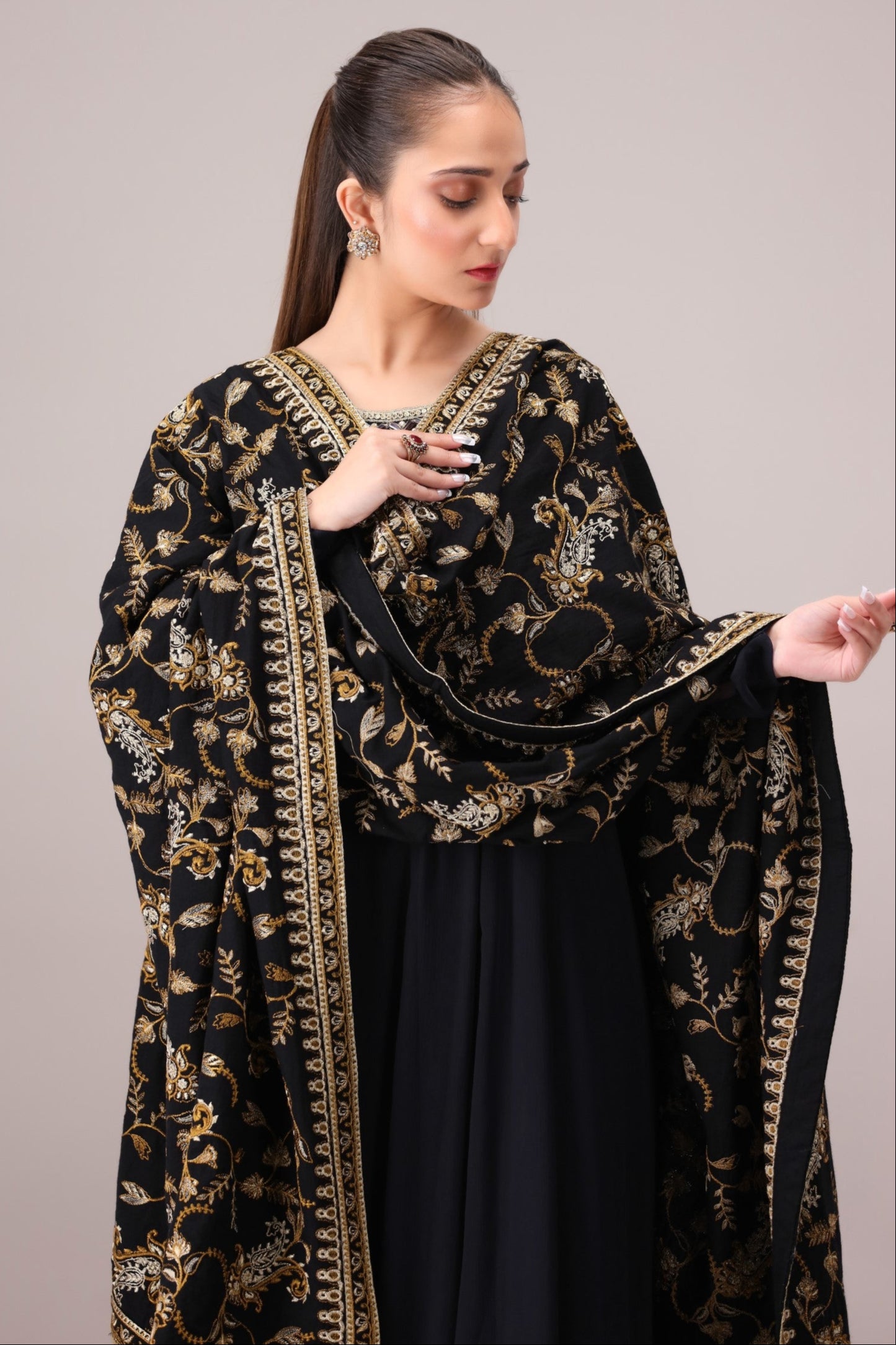 MDS-101 DHANAK EMBROIDERED SHAWL