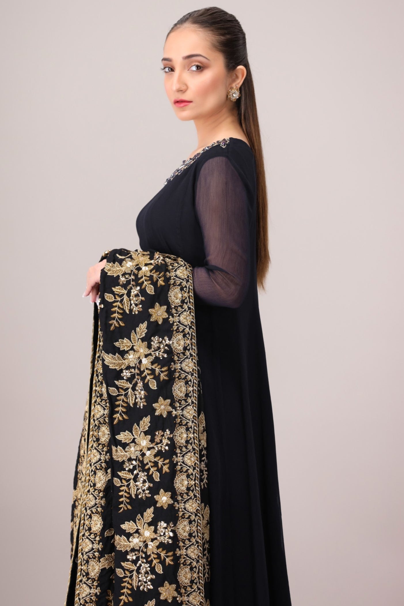 MDS-102 DHANAK EMBROIDERED SHAWL