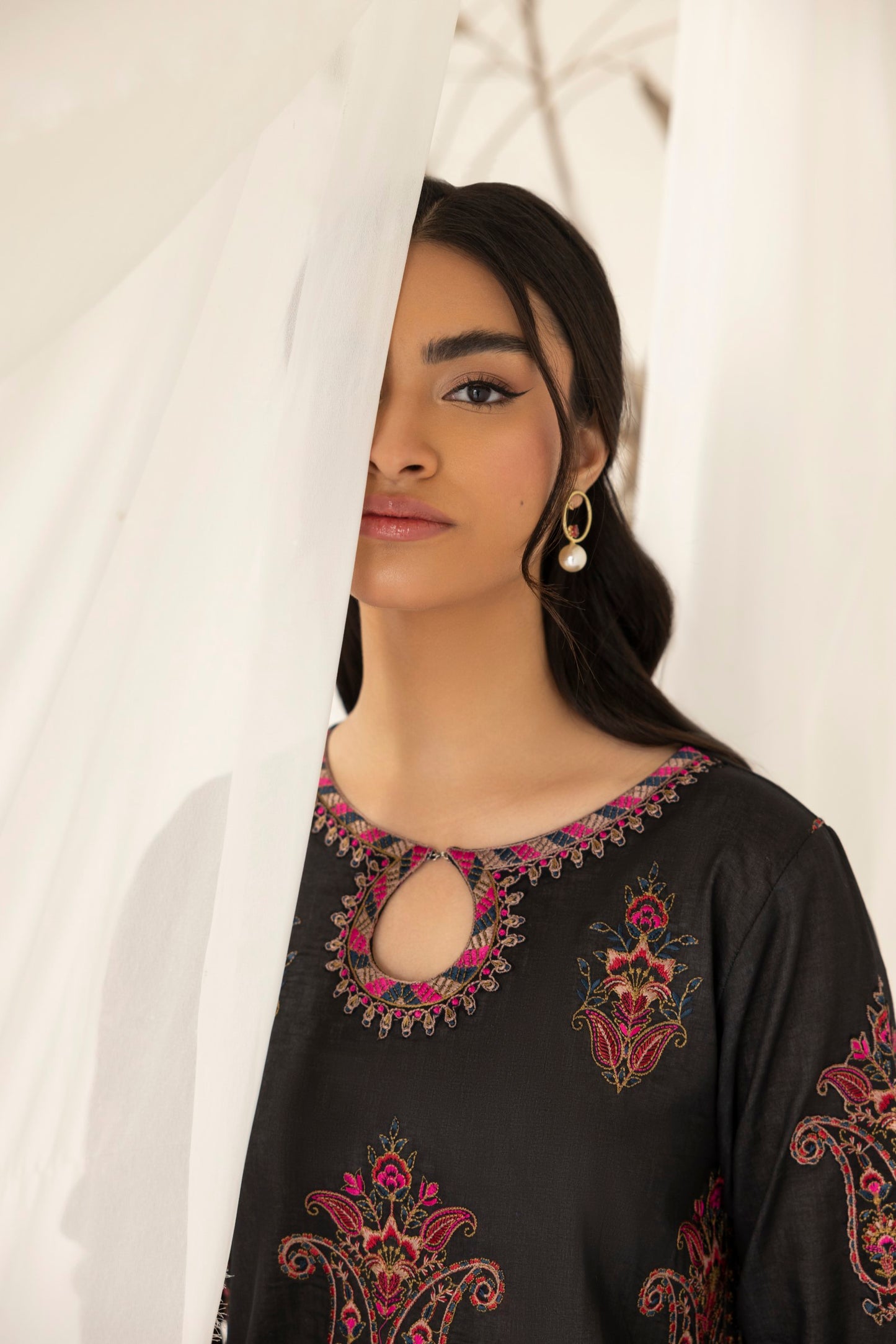 LEM-20 2PC EMBROIDERED LAWN STITCHED