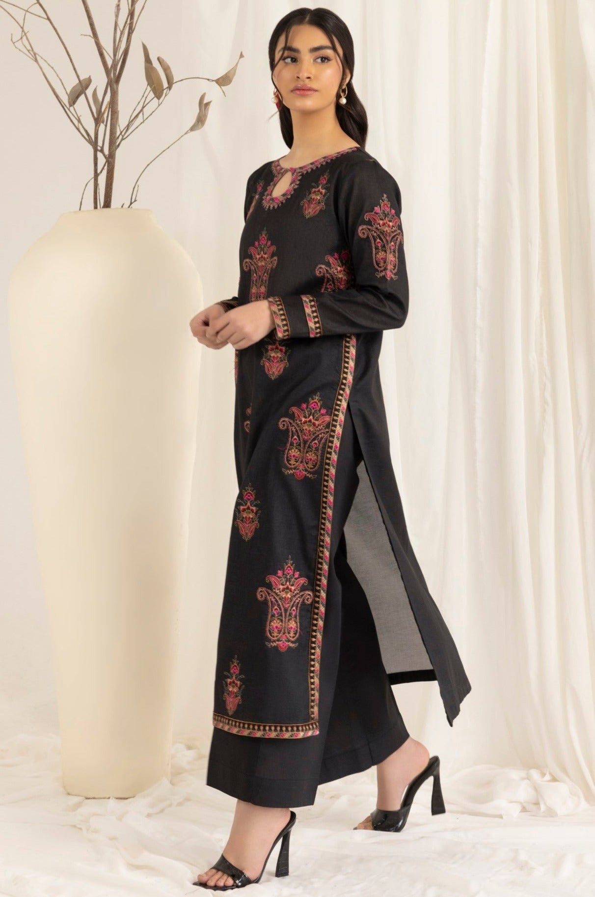 LEM-20 2PC EMBROIDERED LAWN STITCHED