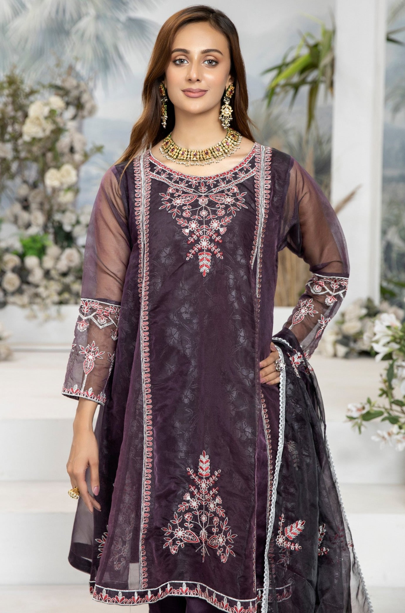 Latest 2022 Pure Velvet Suit Designs || Plain Velvet Dresses New Designing  Ideas. | Velvet dress designs, Velvet pakistani dress, Velvet clothes
